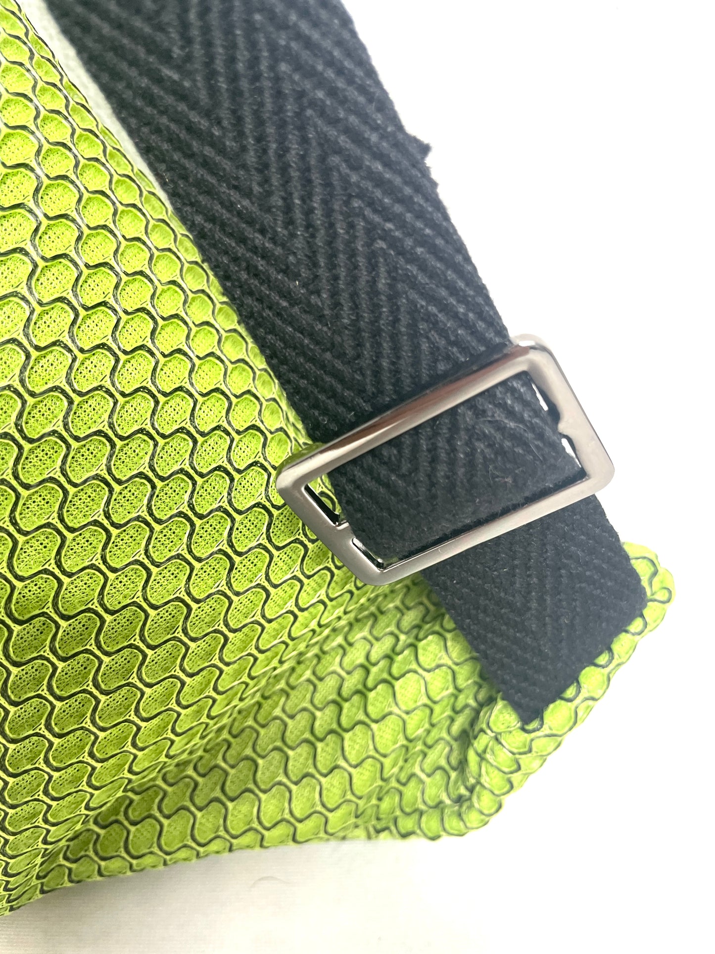 RIÑONERA XL URBAN MESH 3D